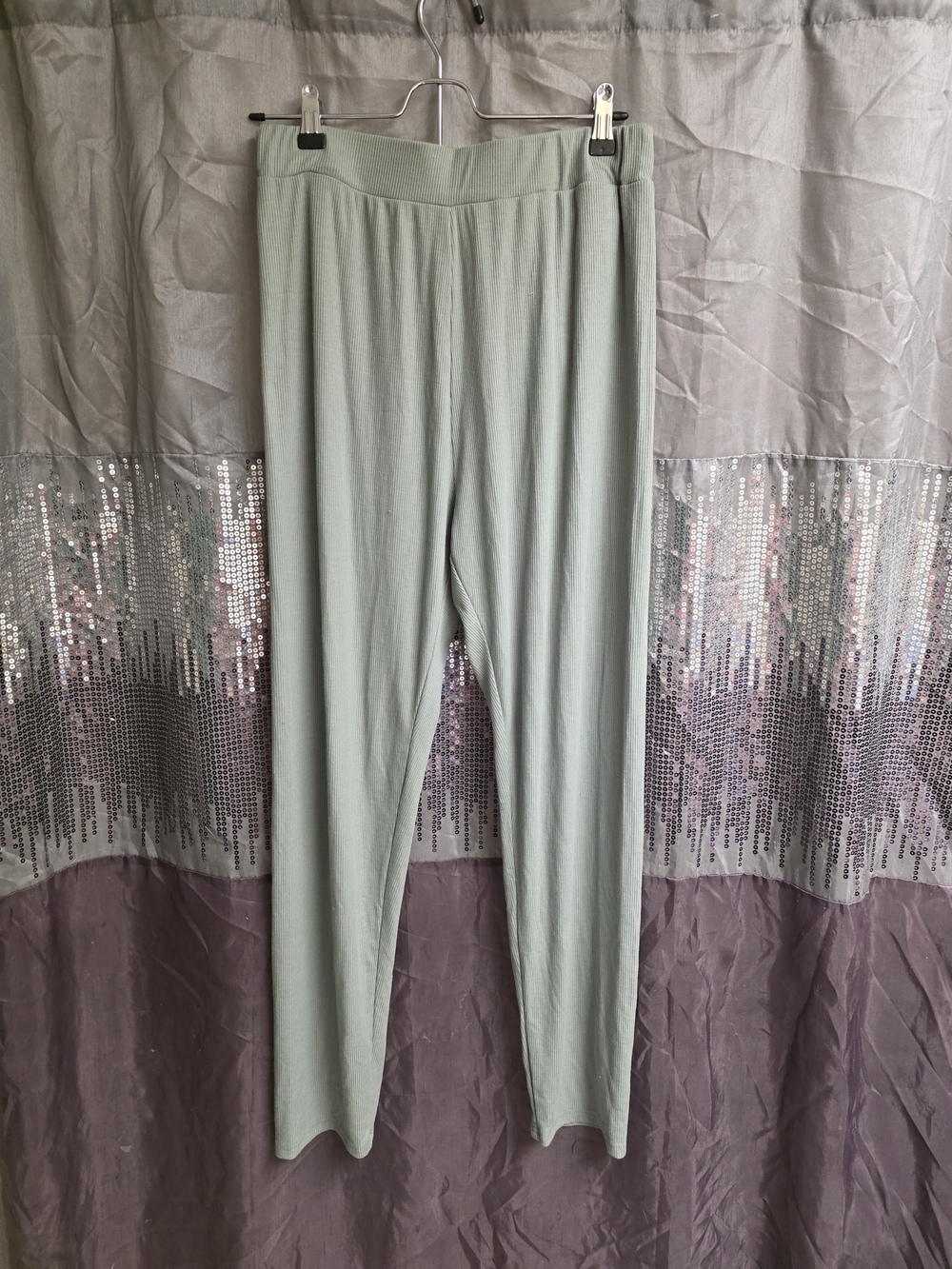 SHEIN Lightweight Pull-On Lounge Pants in Sage